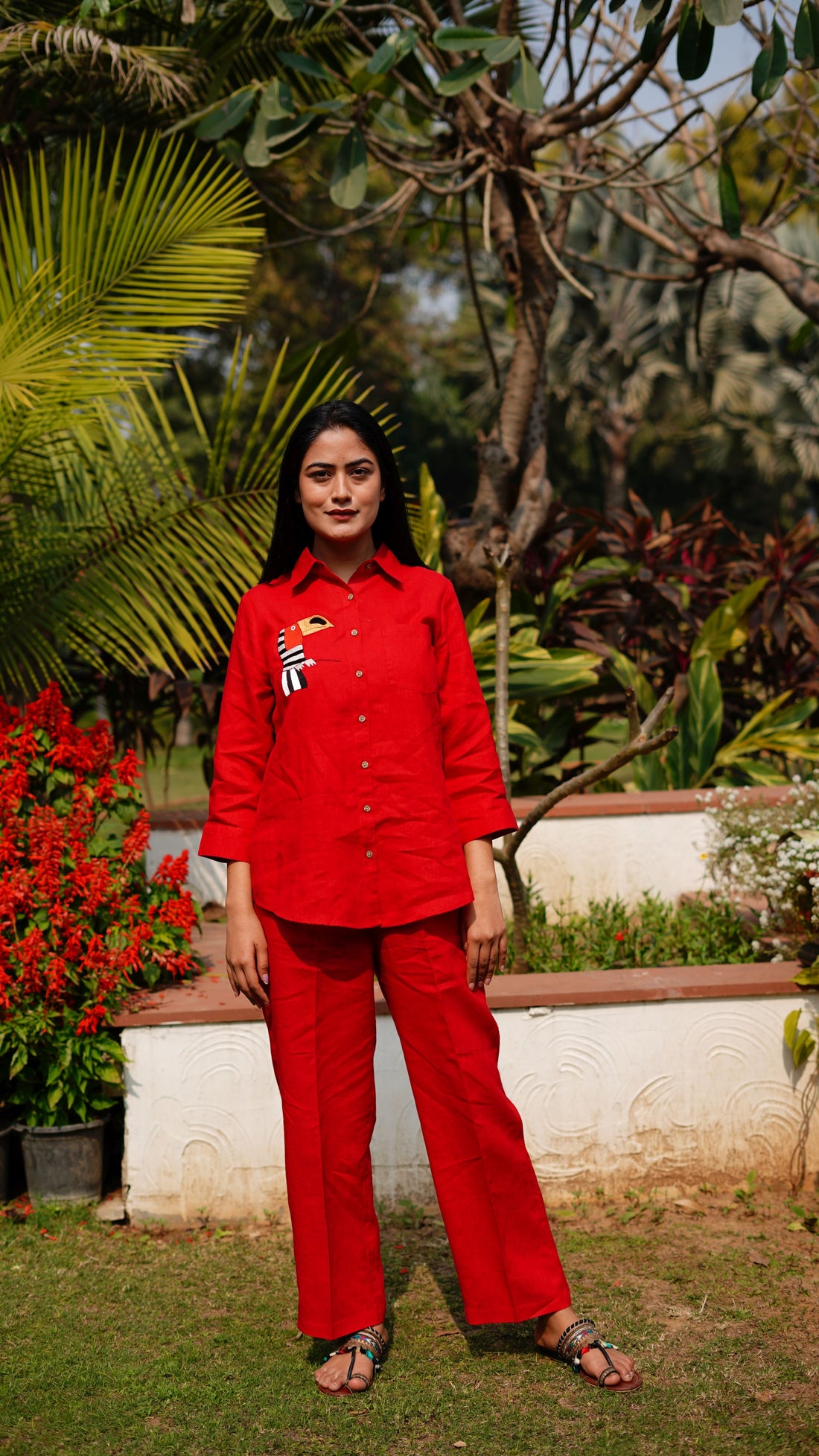 RED TOUCAN STRIPE EMB SHIRT