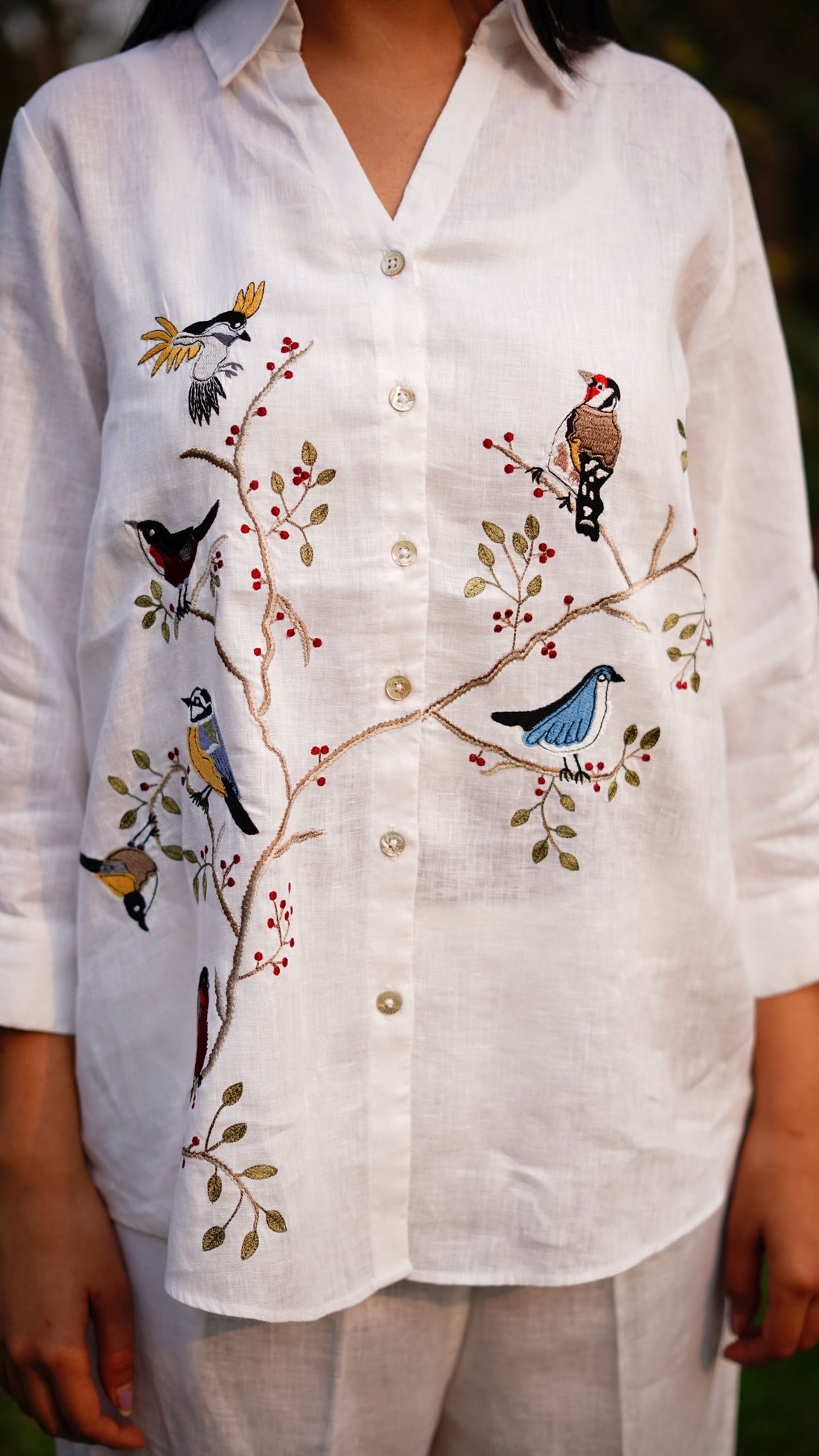 WHITE BIRD EMB LONG SHIRT